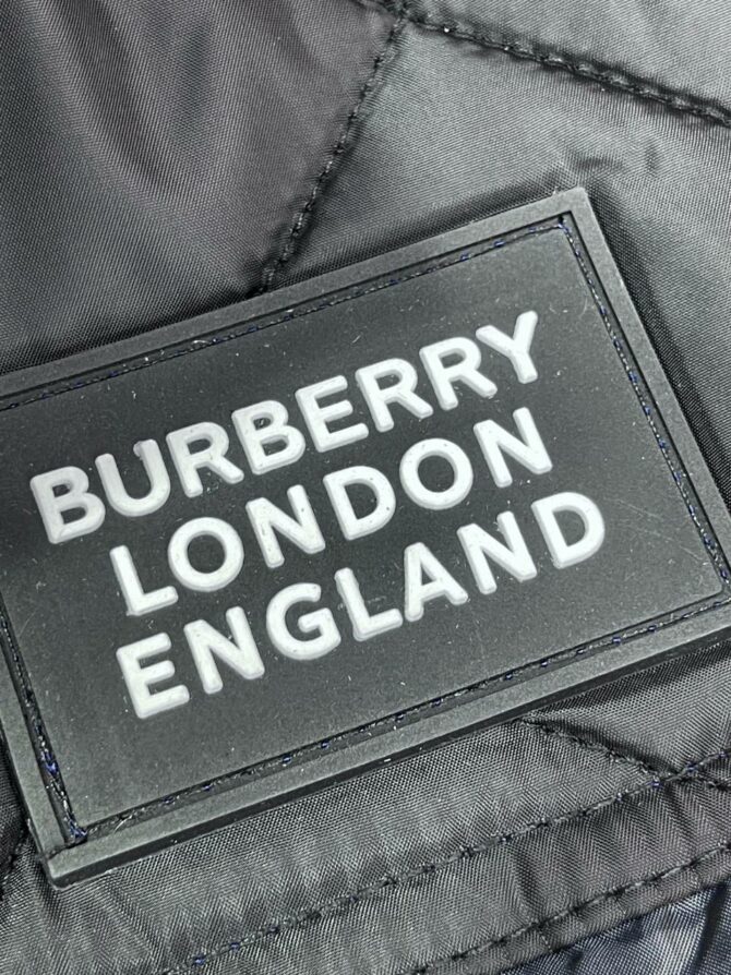 Жилет Burberry