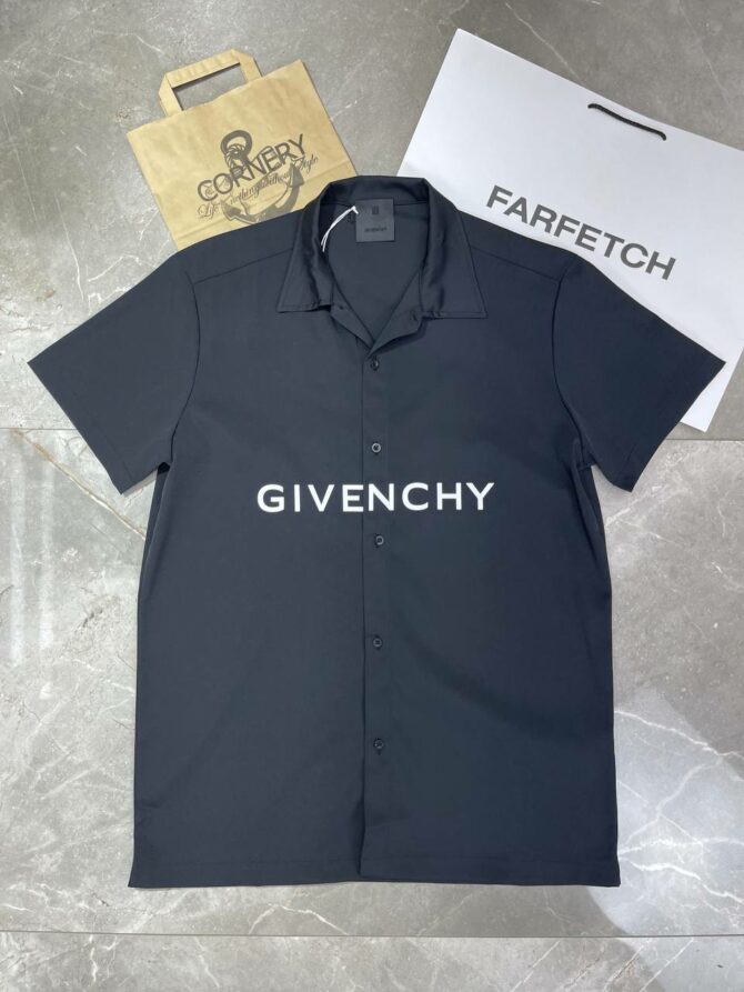 Костюм Givenchy — изображение 3