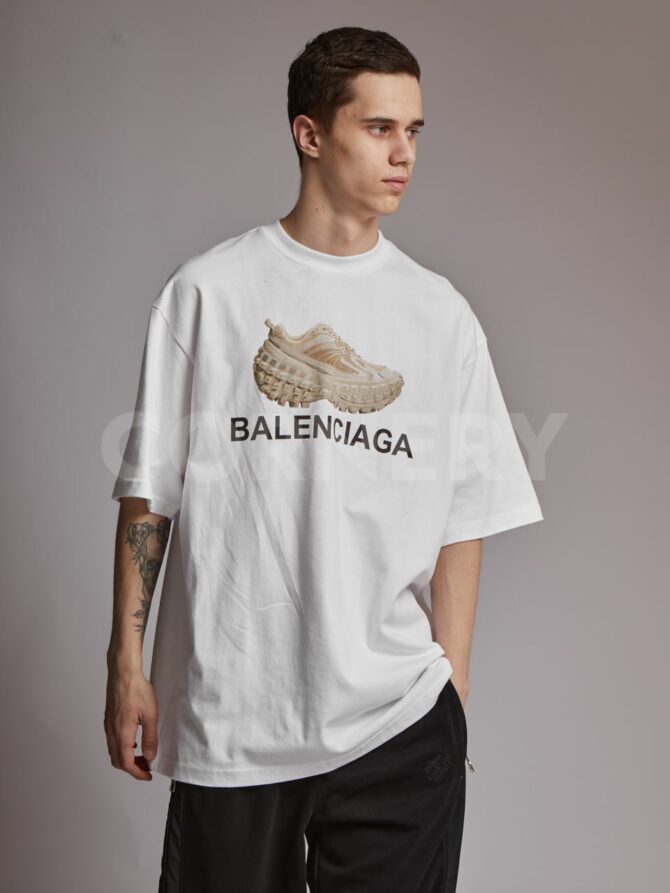 Футболка Balenciaga