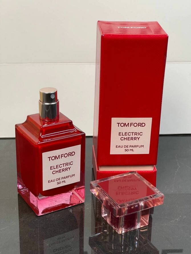 Парфюм Tom Ford Electric Cherry 50ml 3