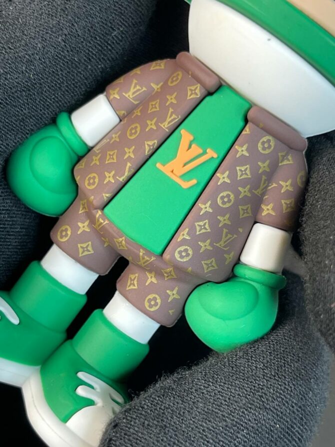 Брелок Louis Vuitton 9