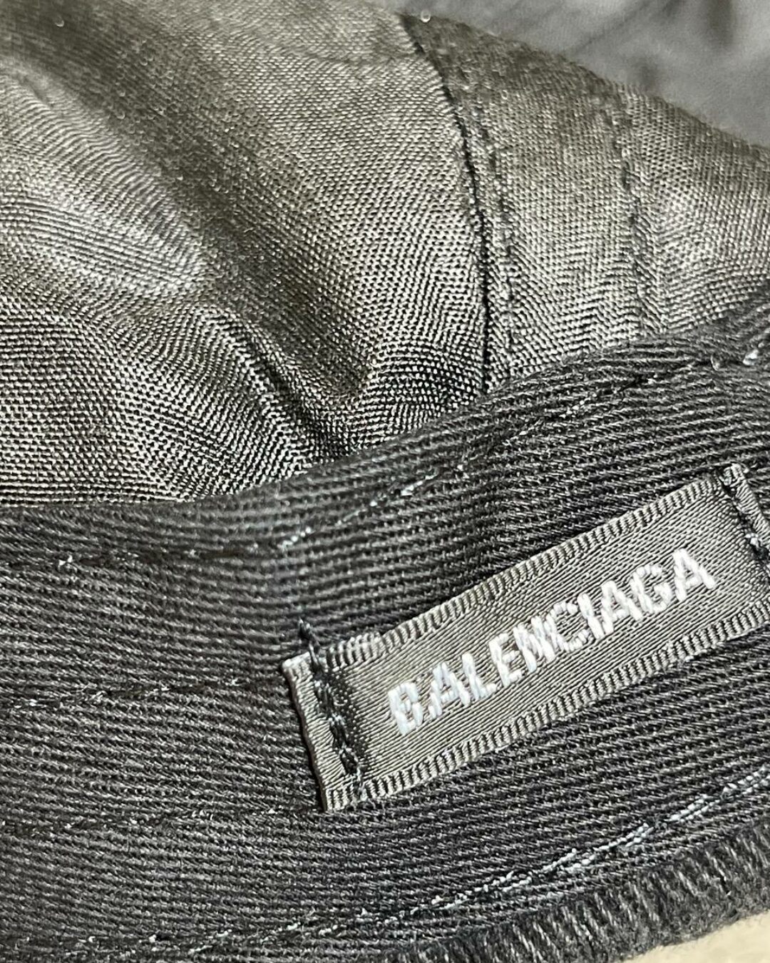 Кепка Balenciaga 7