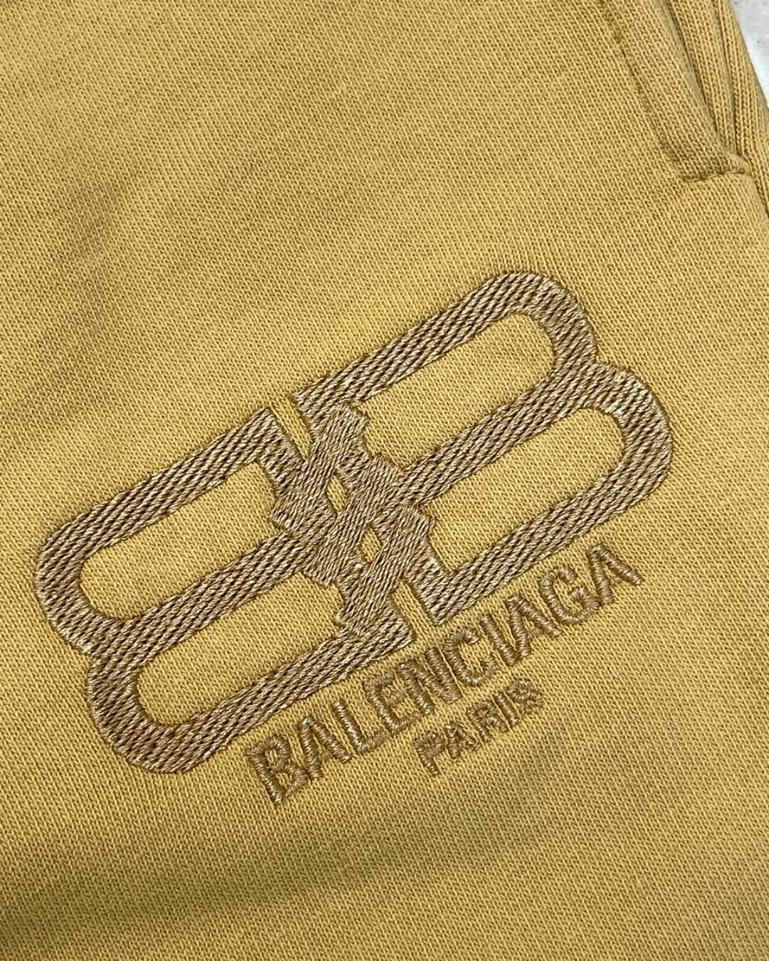 Шорты Balenciaga 6