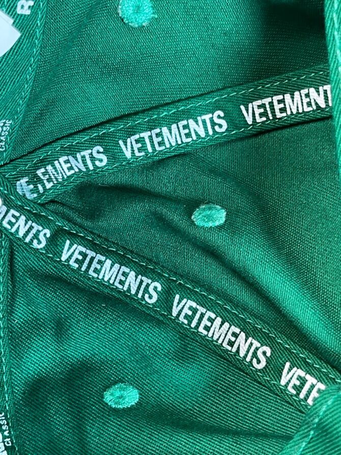 Кепка Vetements — изображение 6