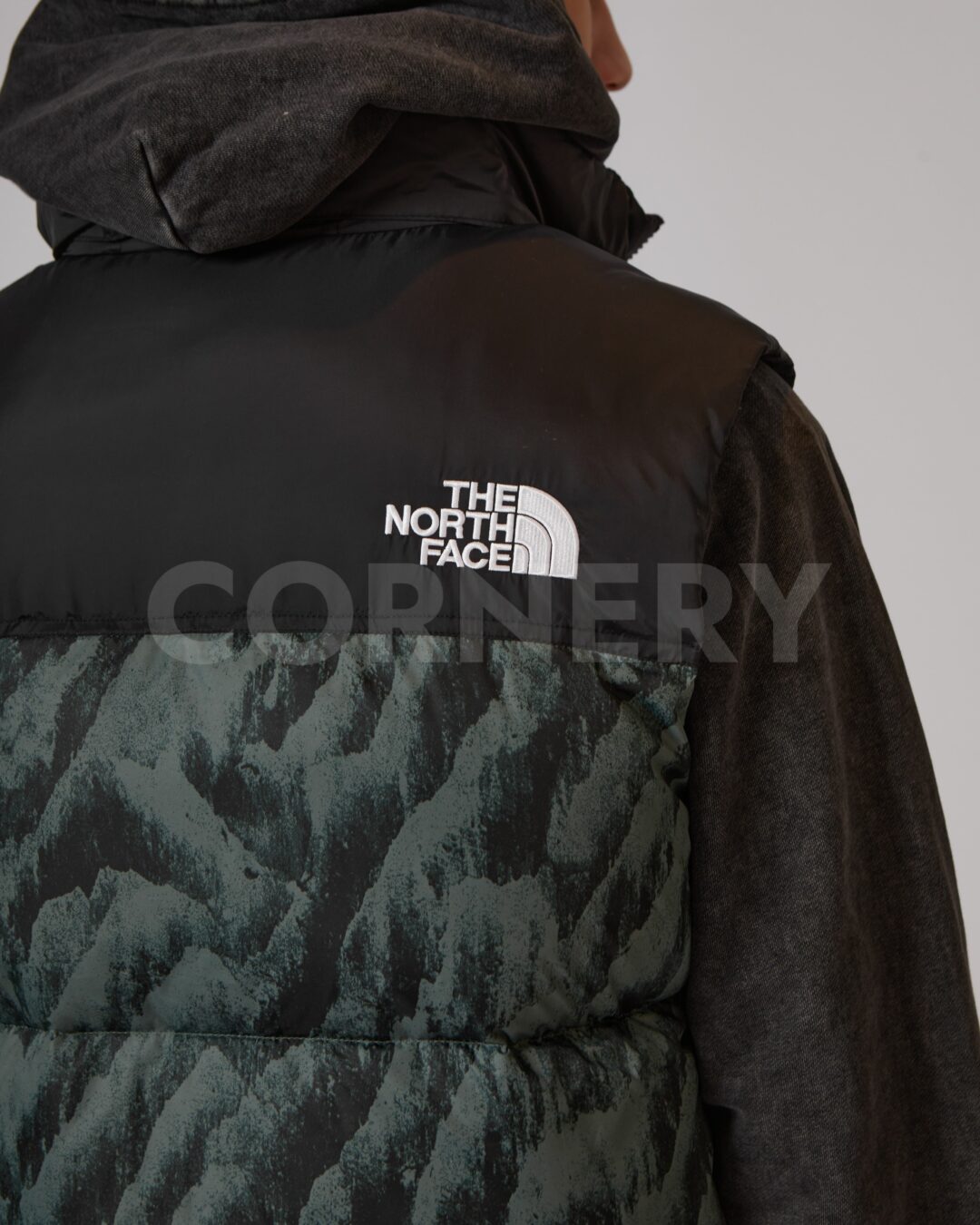 Жилет The North Face 8