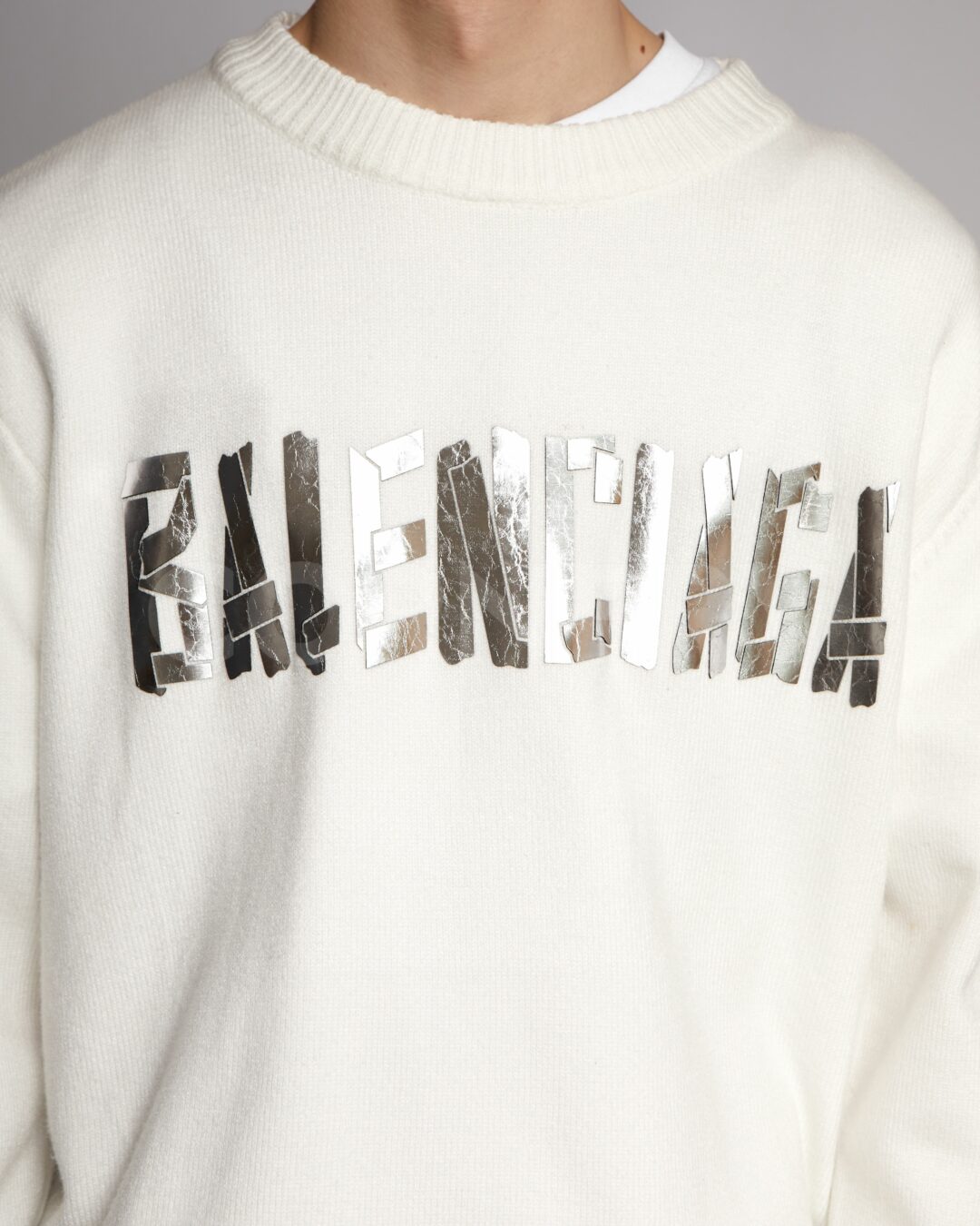 Свитер Balenciaga 7