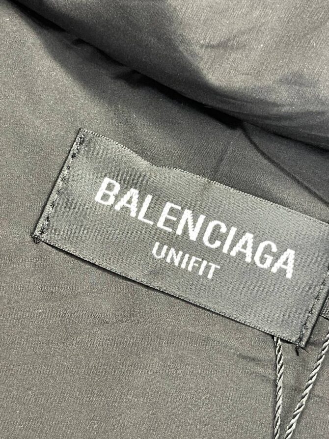 Жилет Balenciaga 13