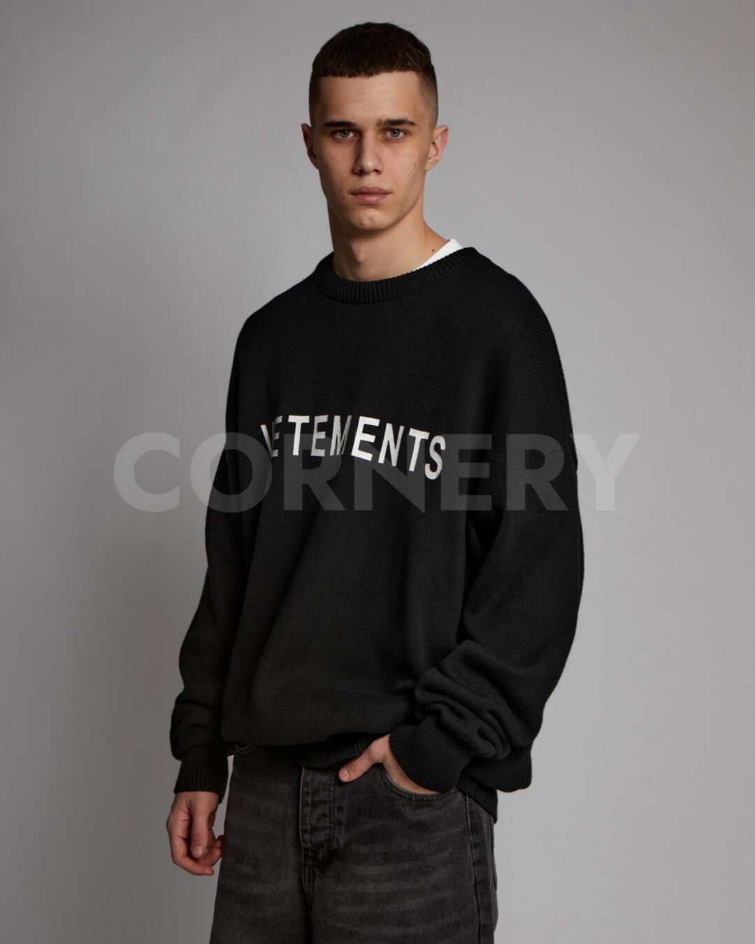 Свитер Vetements 3