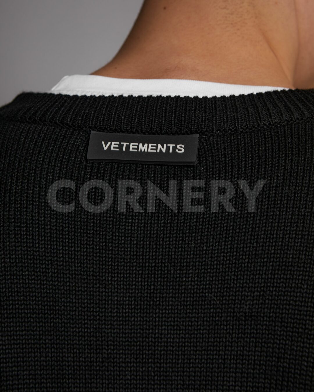 Свитер Vetements 8