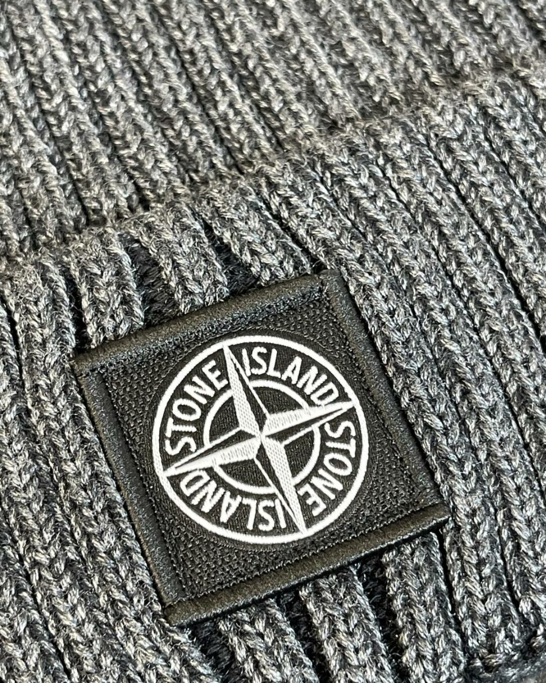 Шапка Stone Island 6