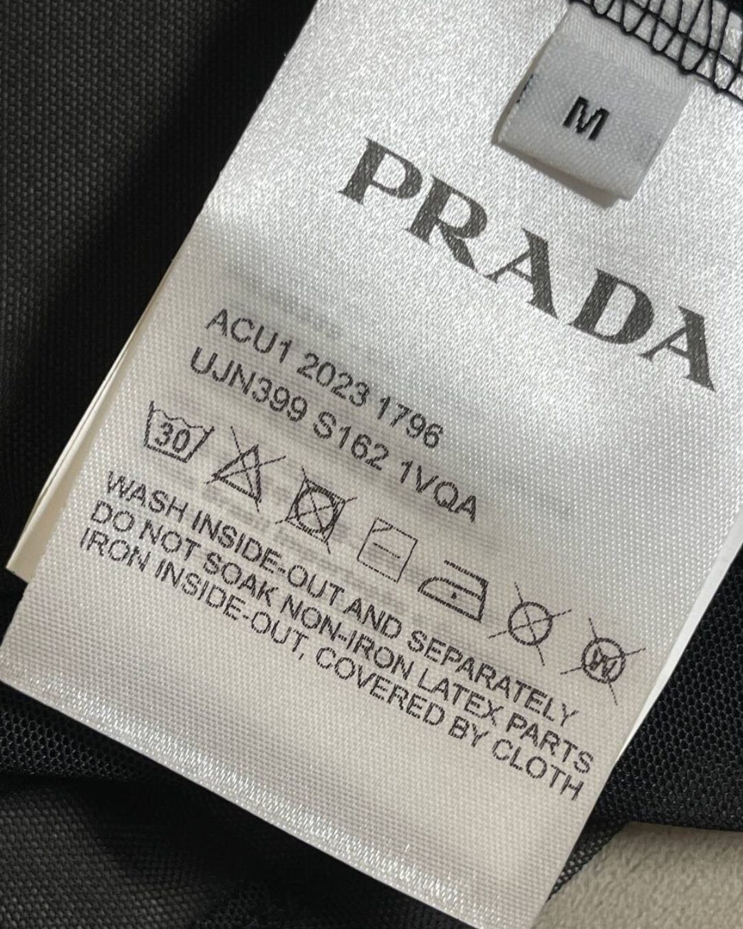 Топ Prada 5