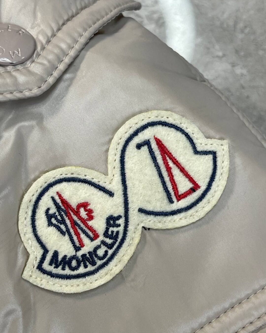 Пуховик Moncler 4