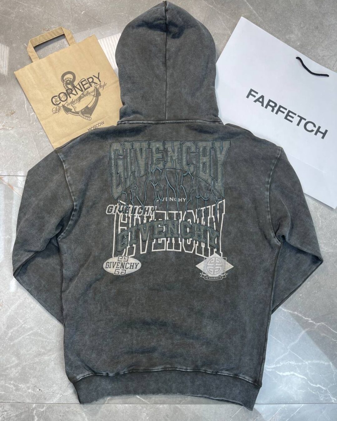 Худи Givenchy