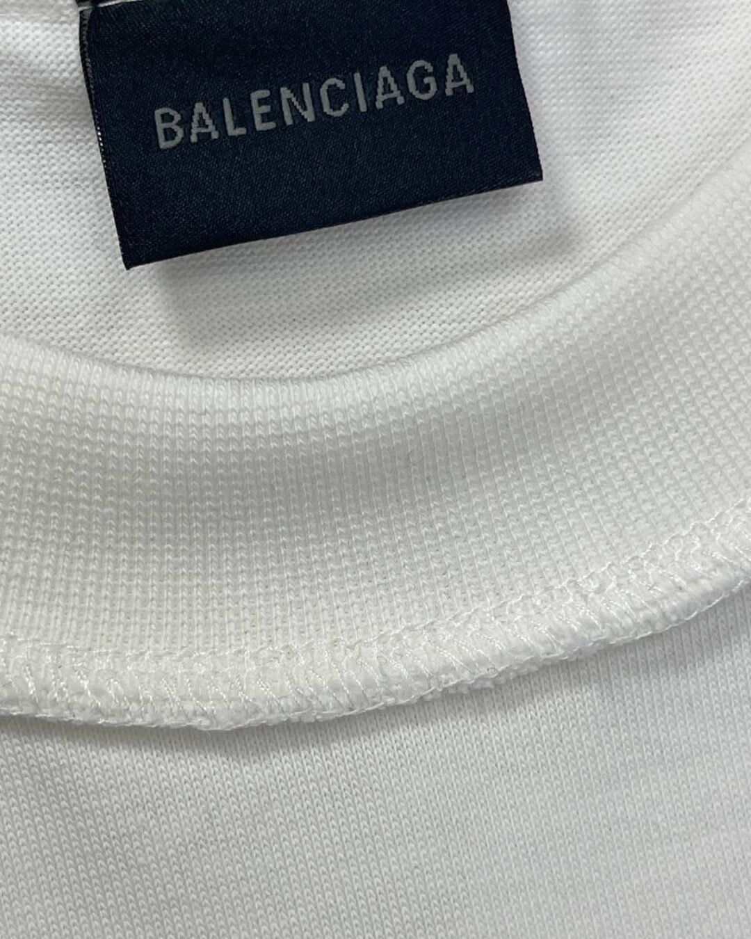 Кофта Balenciaga — изображение 6