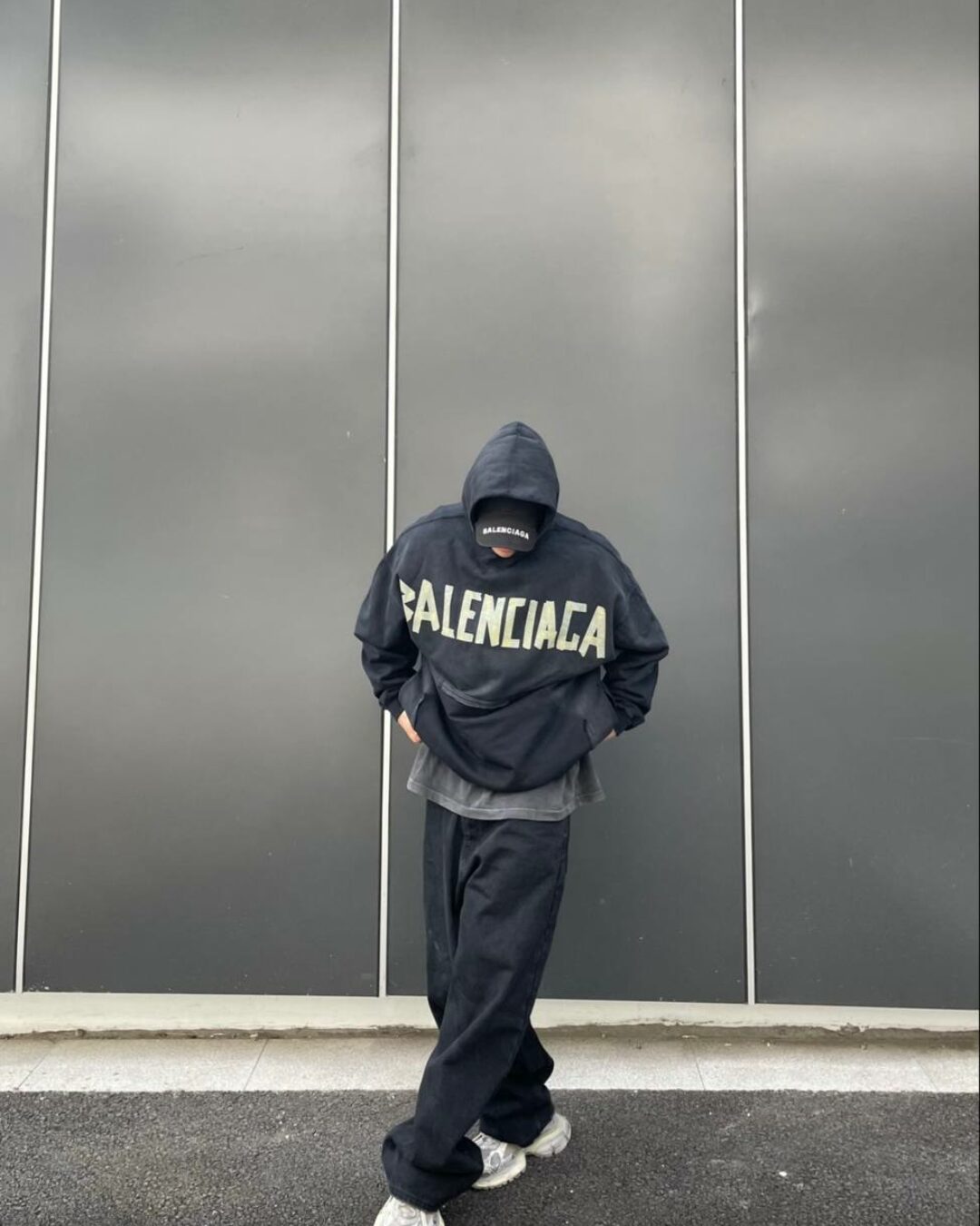 Худи Balenciaga 1