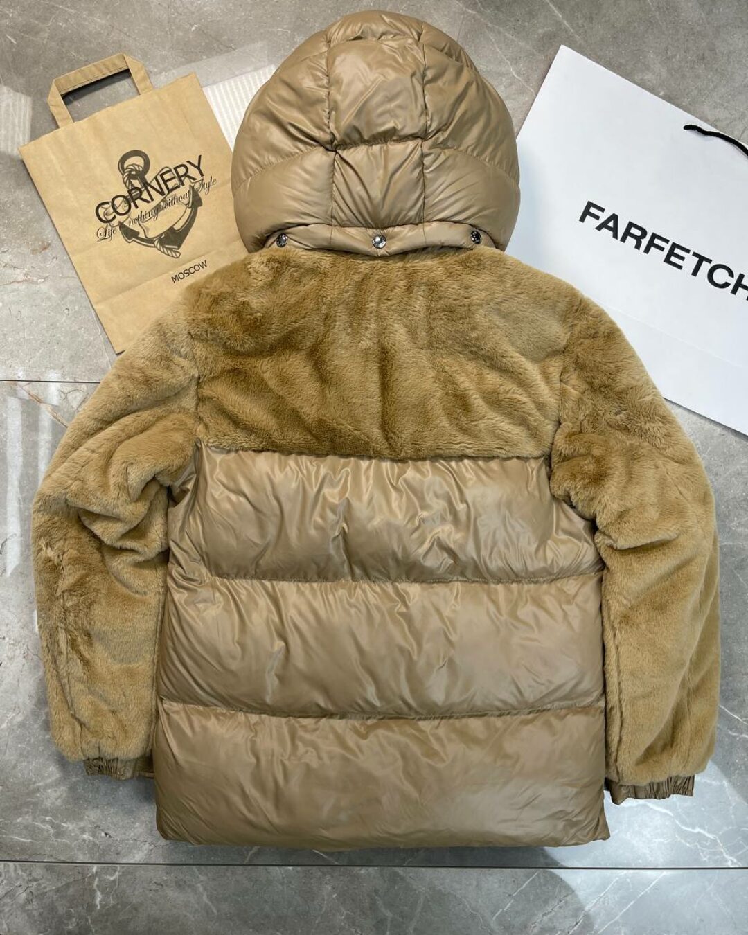 Пуховик Moncler — изображение 2