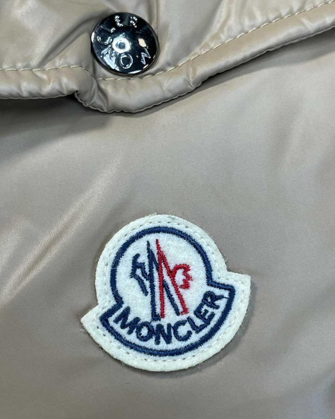 Пуховик Moncler — изображение 7