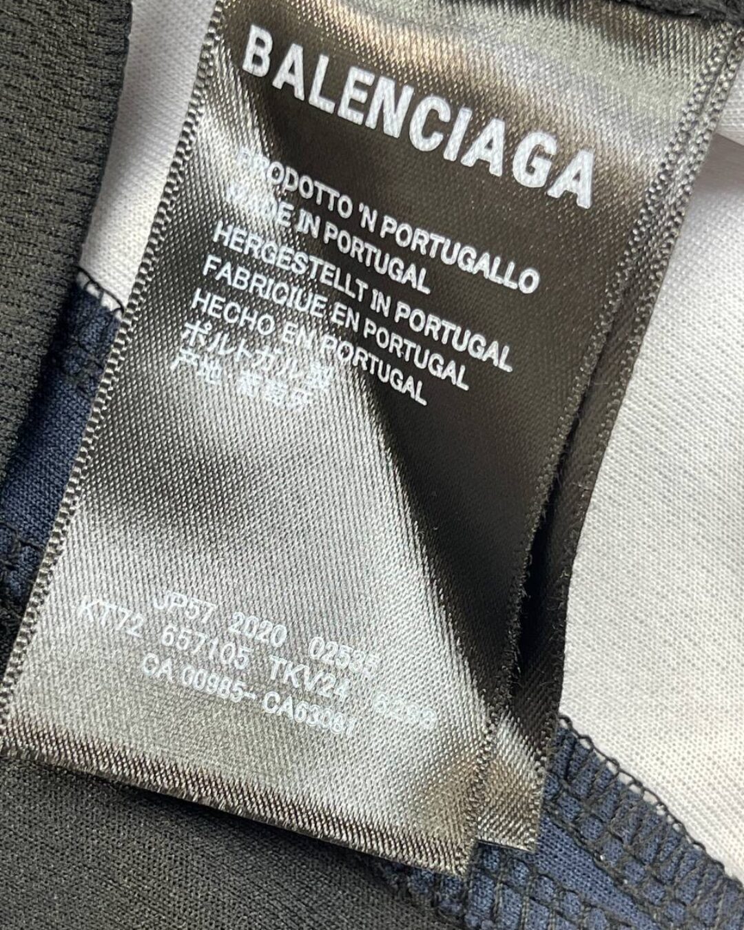 Кофта Balenciaga — изображение 6