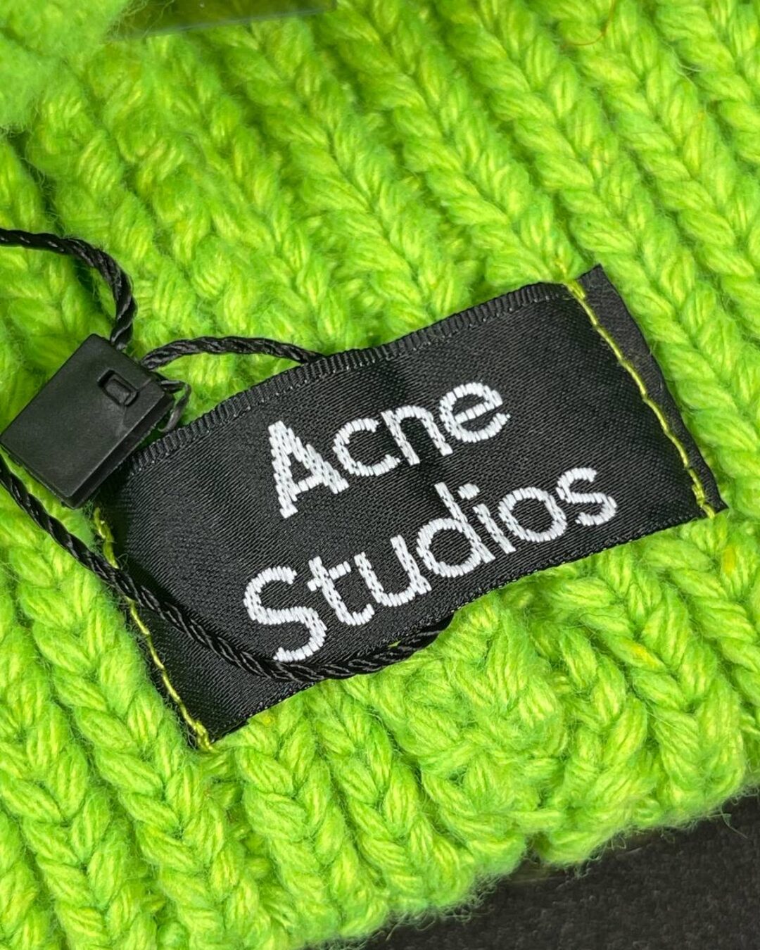 Шапка Acne Studios 10