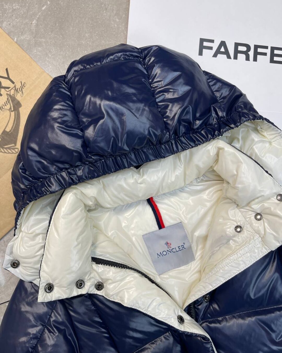 Пуховик Moncler Kids 4