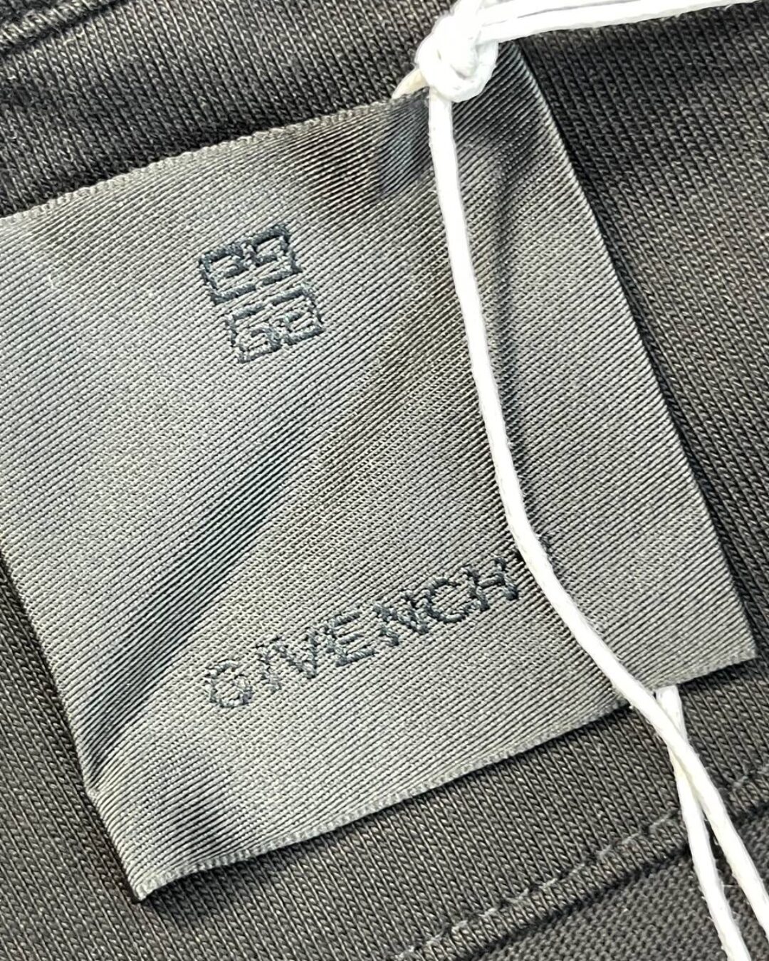 Футболка Givenchy