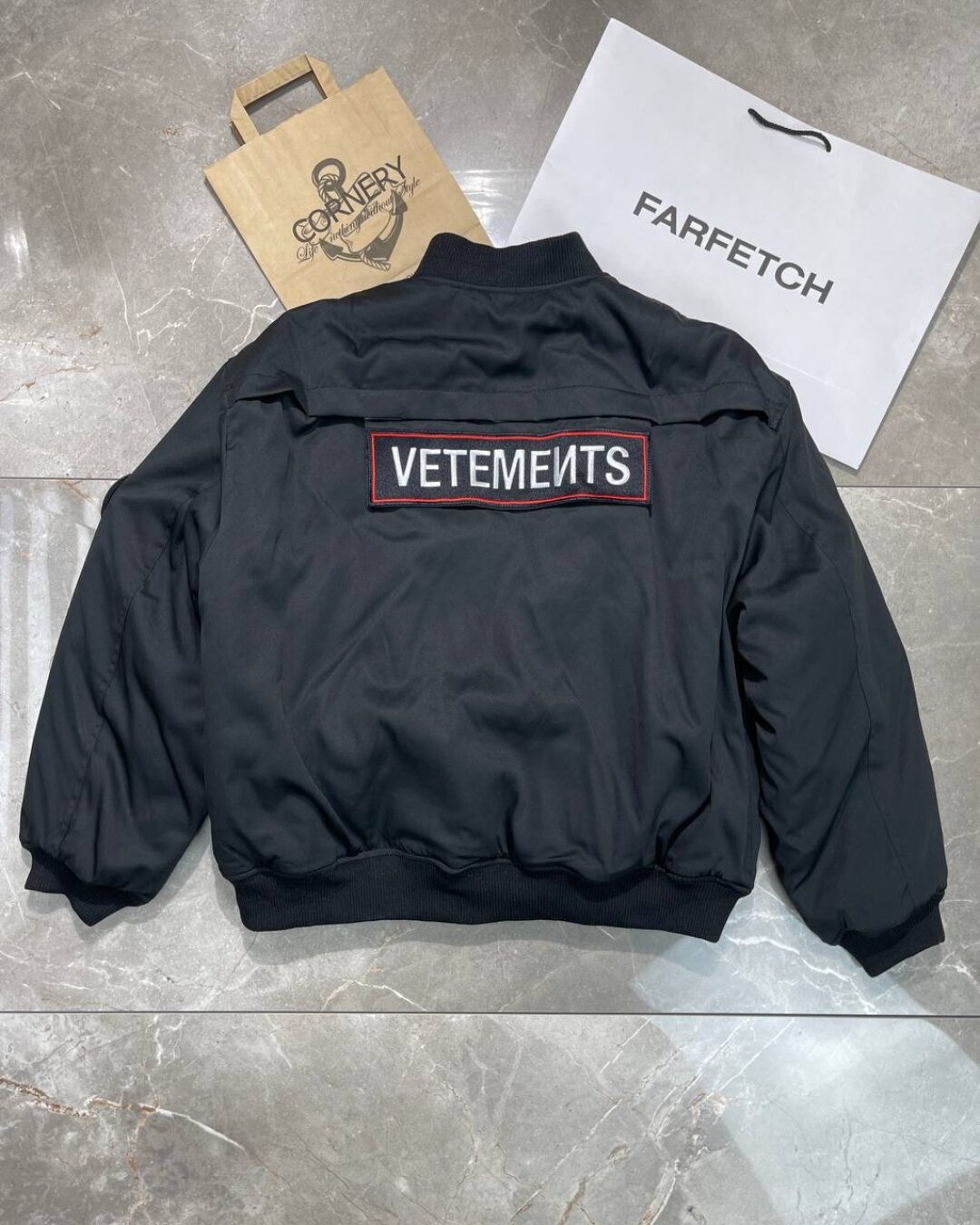 Бомбер Vetements 4