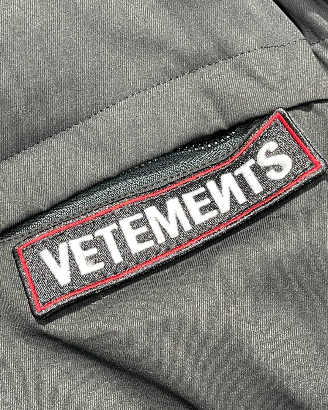 Бомбер Vetements 6