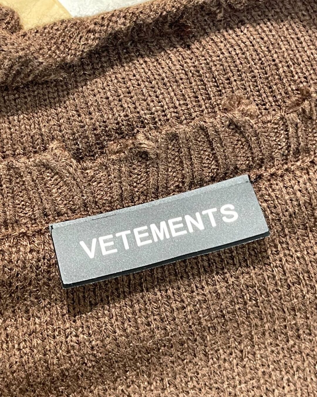 Свитер Vetements 8