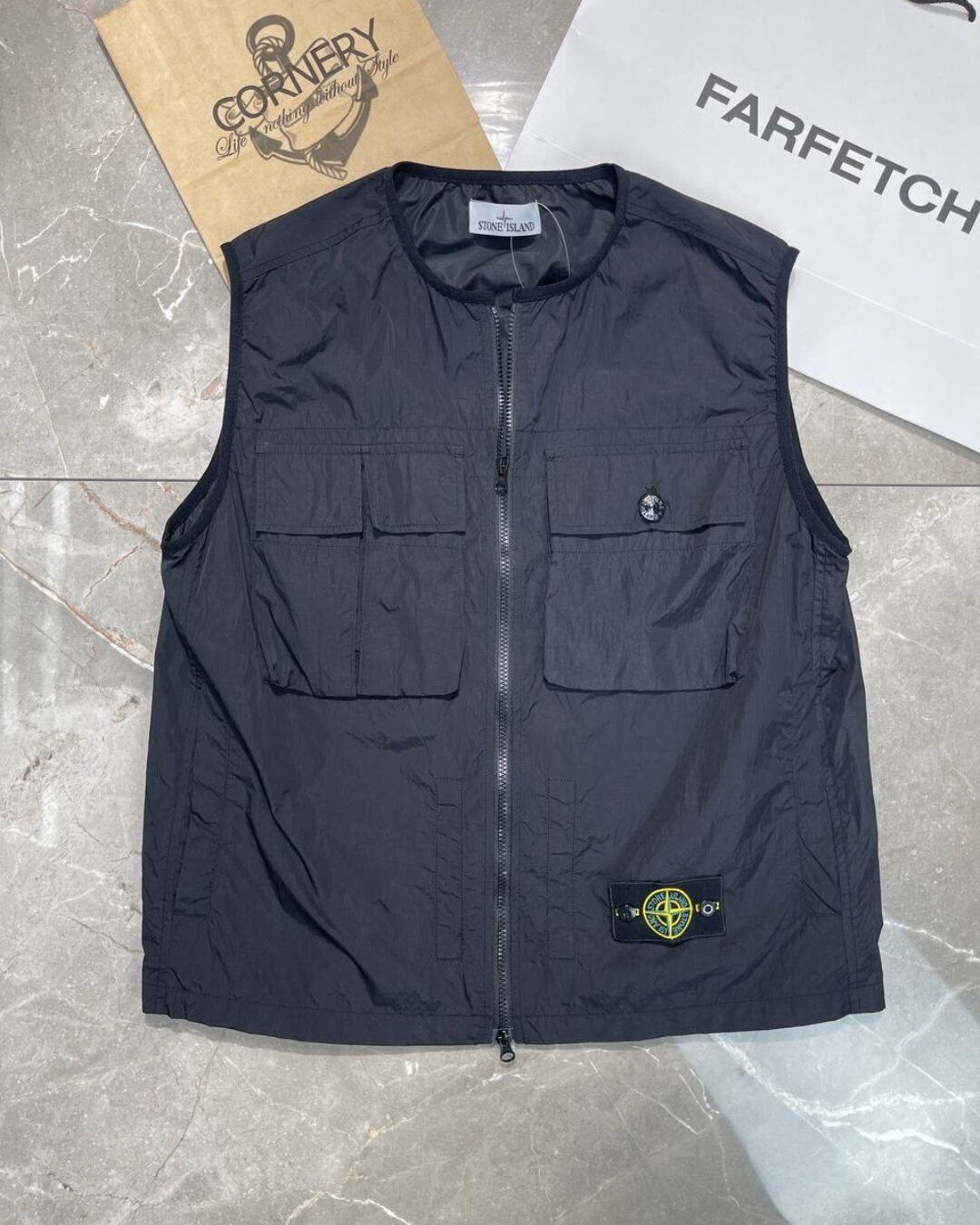 Жилет Stone Island 3