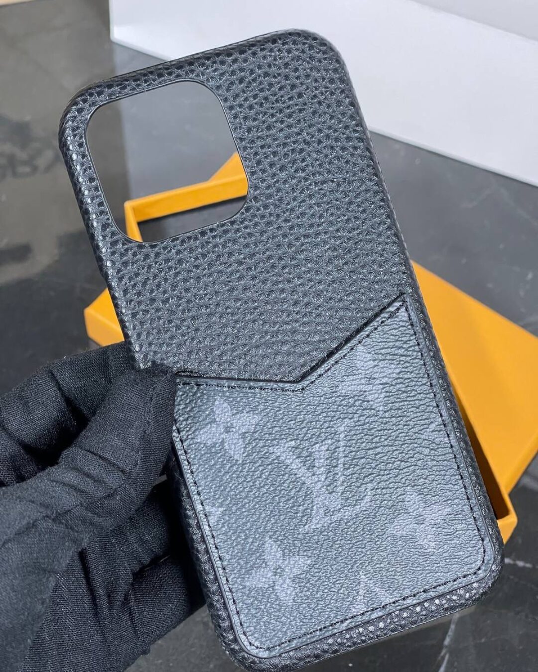 Чехол Louis Vuitton (IPhone 15 Pro Max) — изображение 2