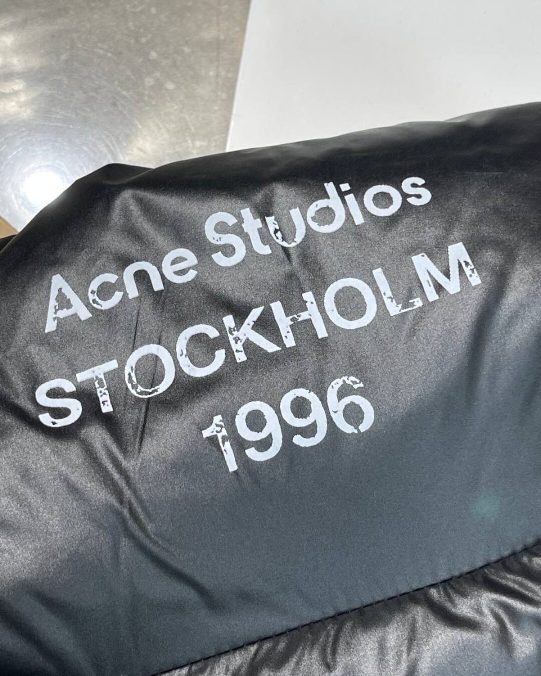 Жилет Acne Studio 10