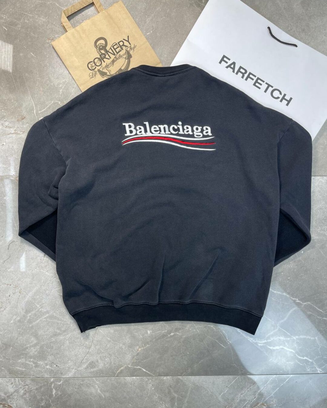 Свитер Balenciaga 2