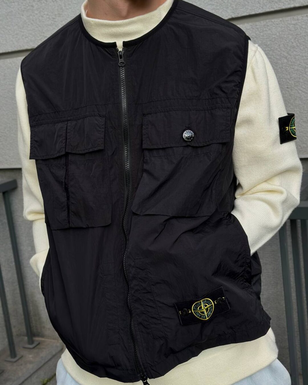 Жилет Stone Island 10