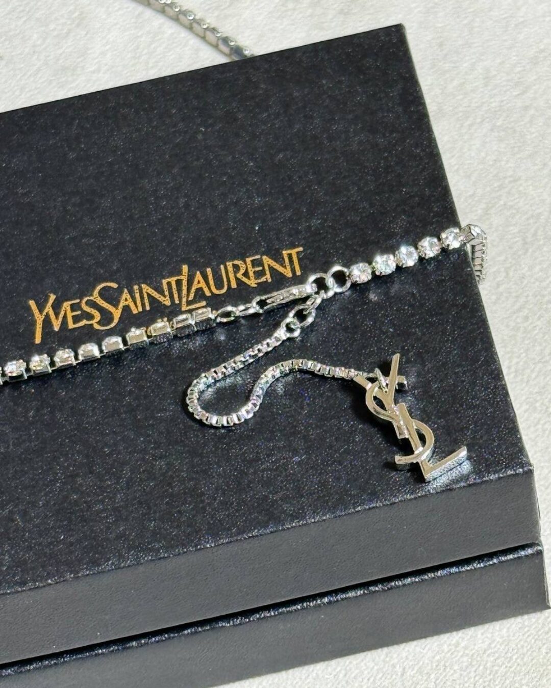 Колье Yves Saint Laurent 4