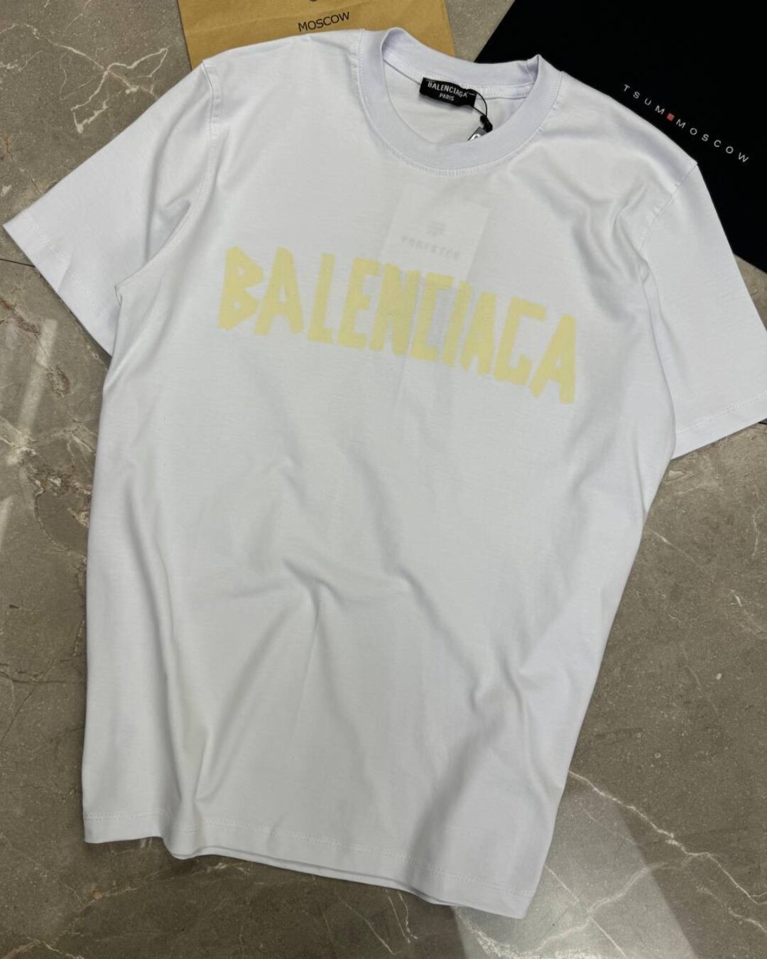 Футболка Balenciaga 5