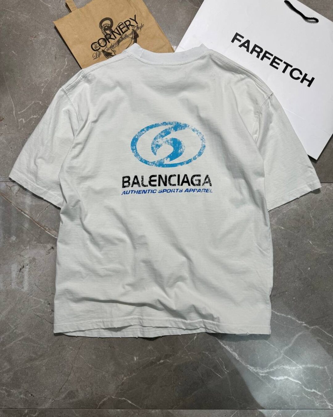 Футболка Balenciaga 4