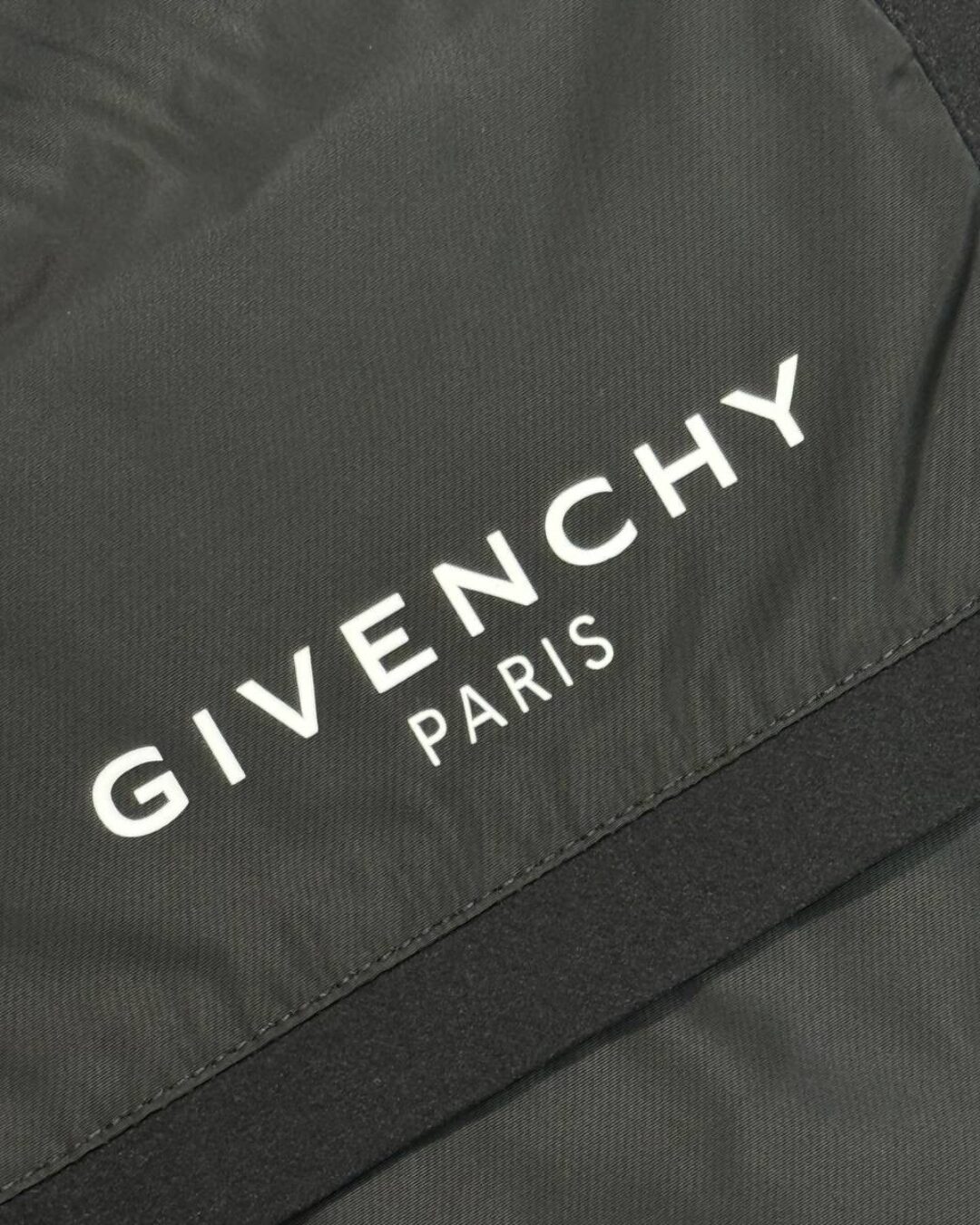 Костюм Givenchy 6