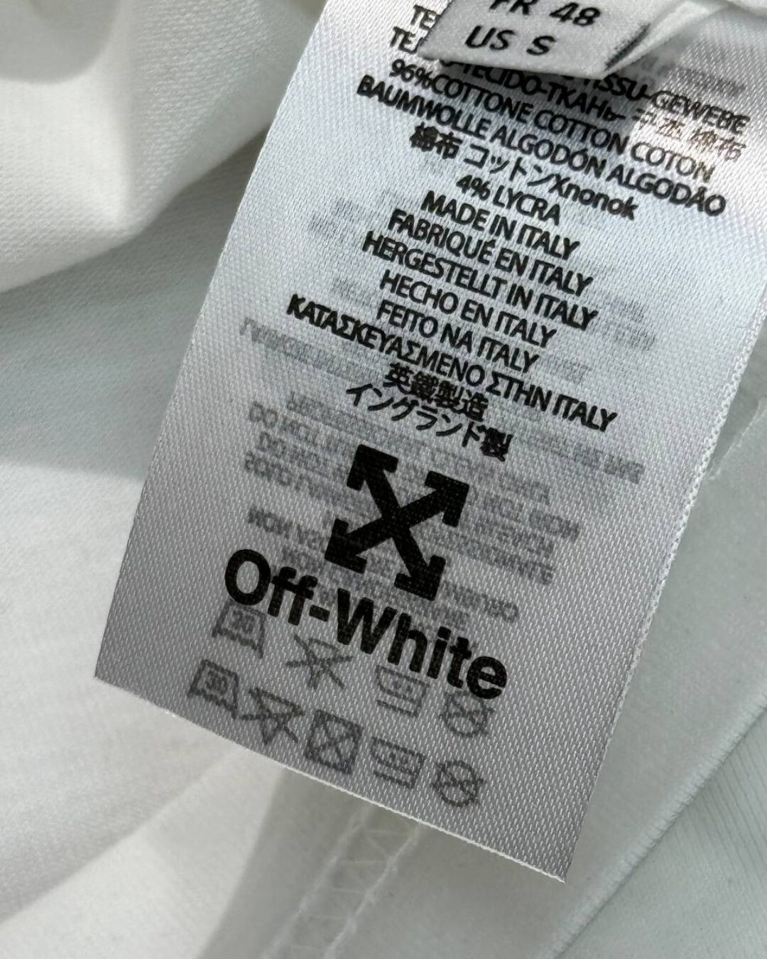 Футболка Off White x Kaws — изображение 8