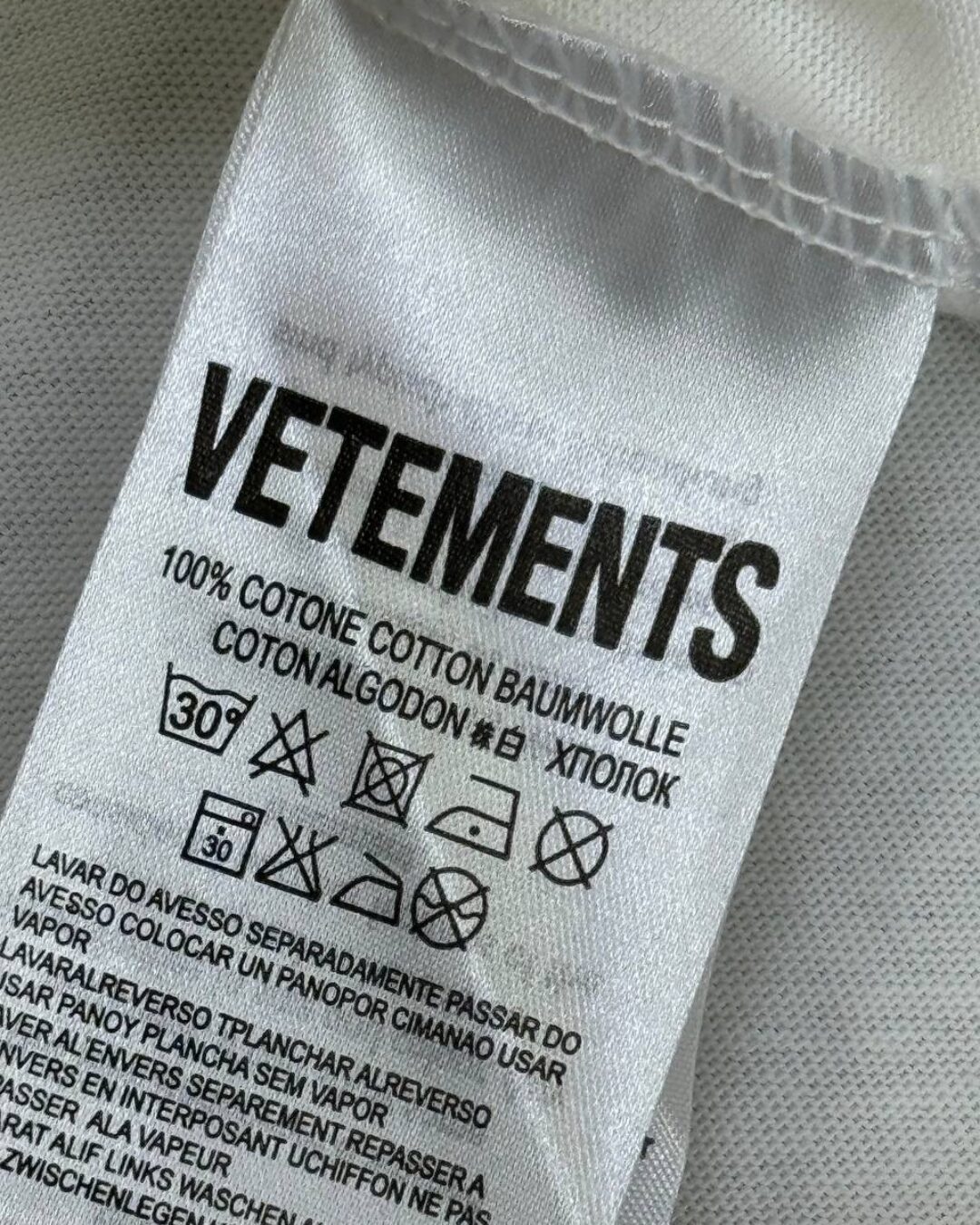 Футболка Vetements — изображение 5