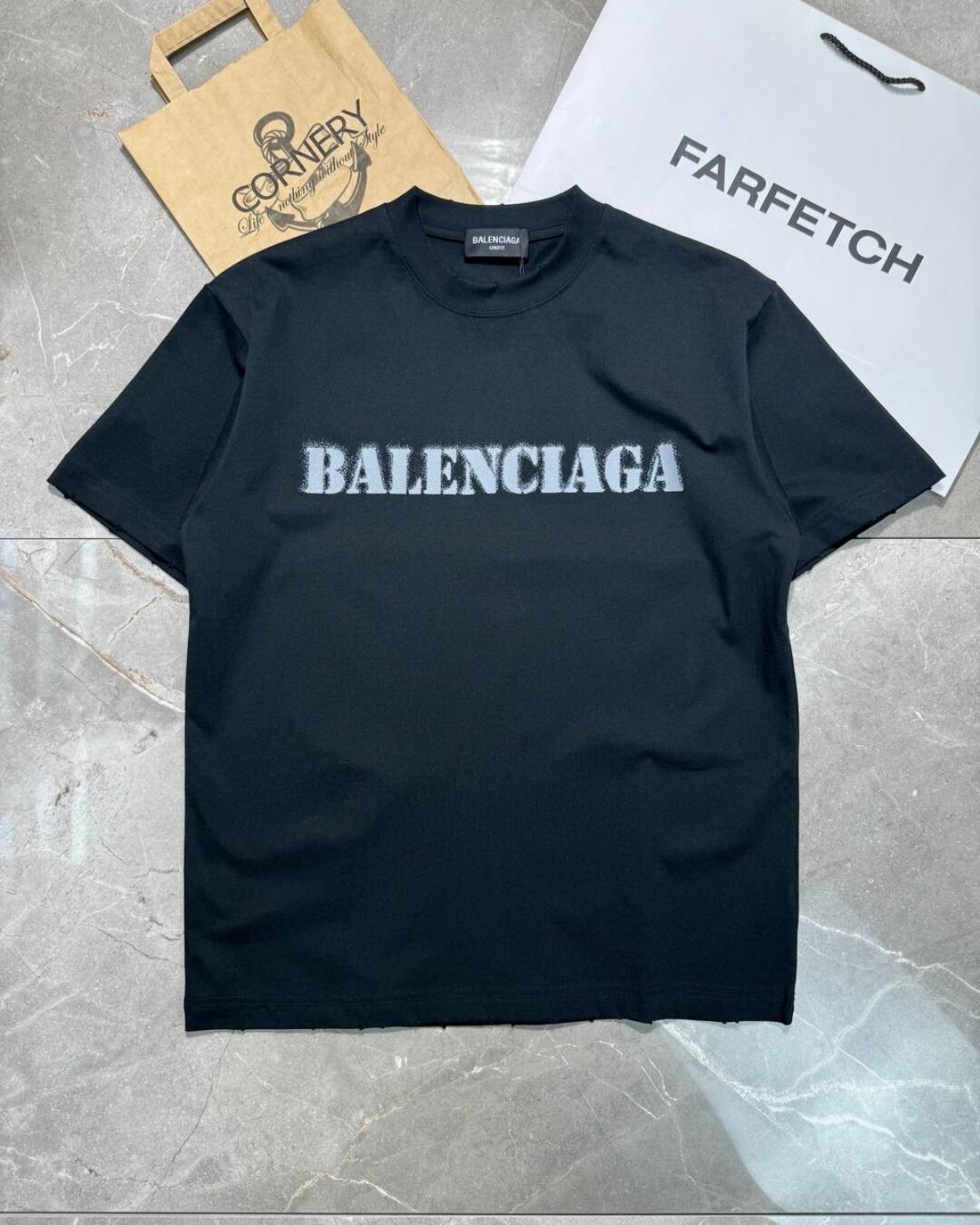 Футболка Balenciaga 1