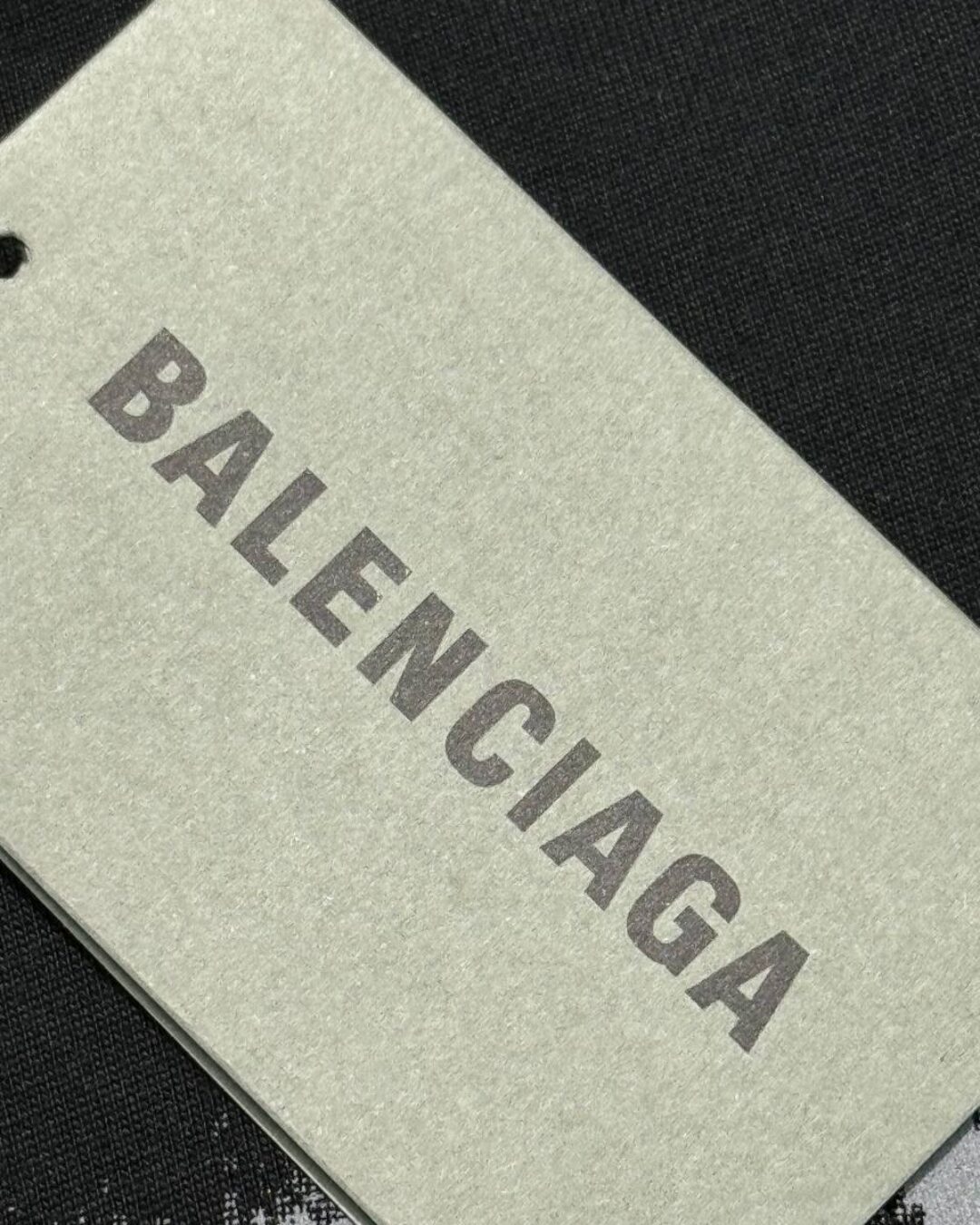 Футболка Balenciaga 7