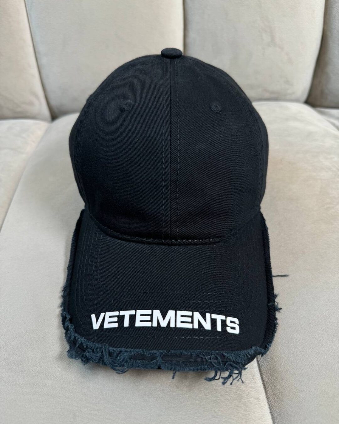 Кепка Vetements — изображение 3