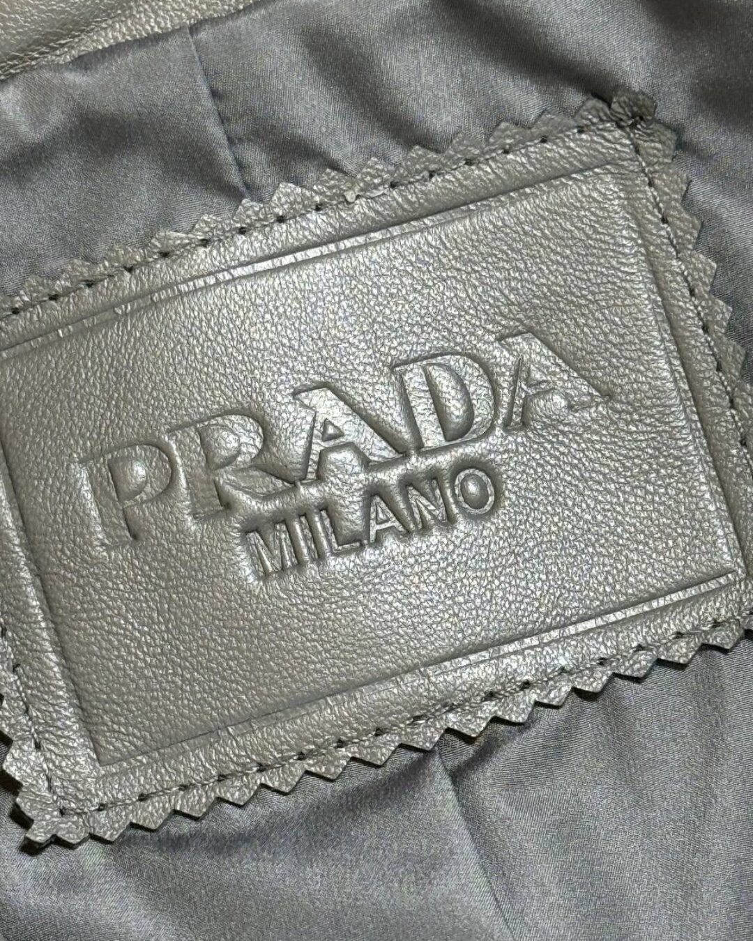 Куртка Prada 6