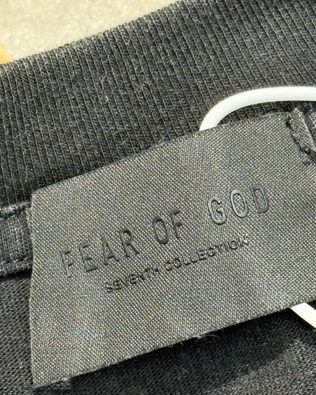 Футболка Fear of God x Gap — изображение 7