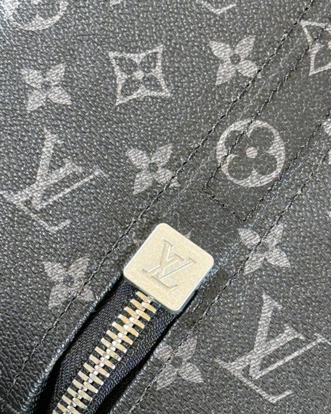 Чемодан Louis Vuitton 9