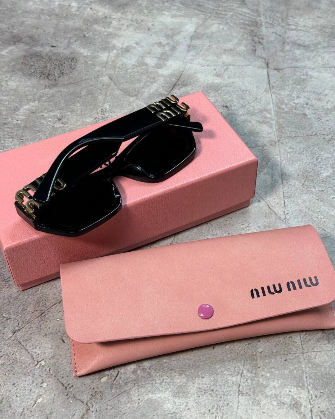 Очки Miu Miu 10