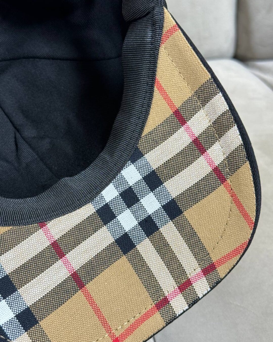 Кепка Burberry 10