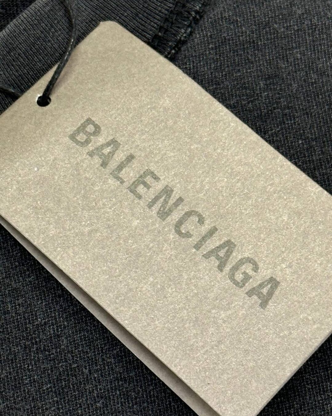 Футболка Balenciaga 5