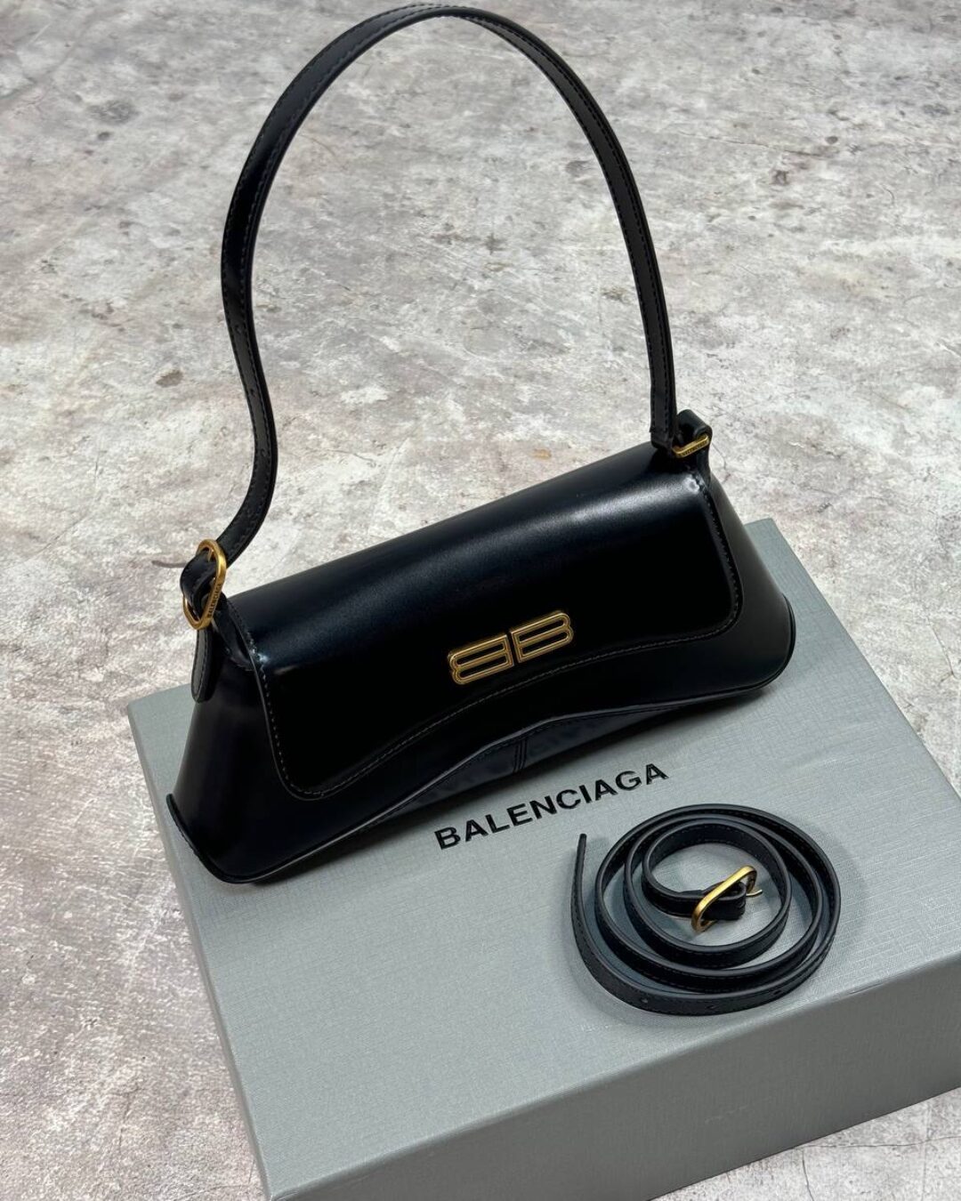 Сумка Balenciaga Hourglass