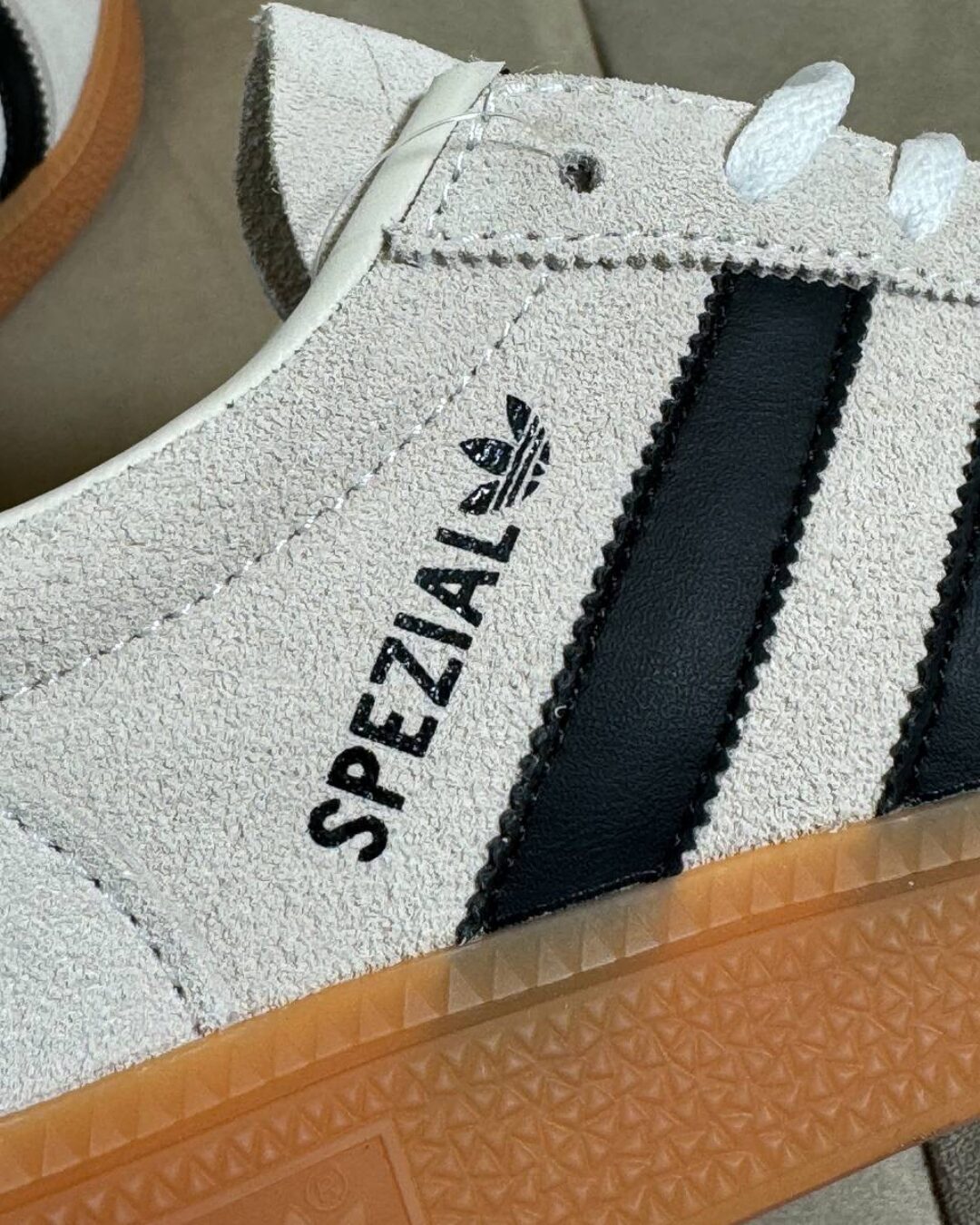 Кроссовки Adidas Spezial — изображение 5